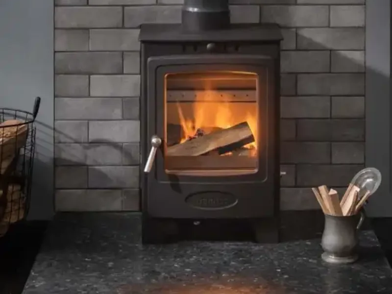 Hamlet-Solution-5-Compact-S4-Freestanding-Wood-Burner-Arada-Stoves